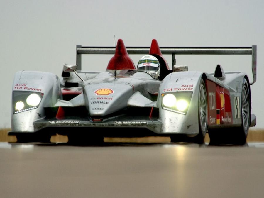  Audi R10 TDI 2006 года  (фото 3 из 16)